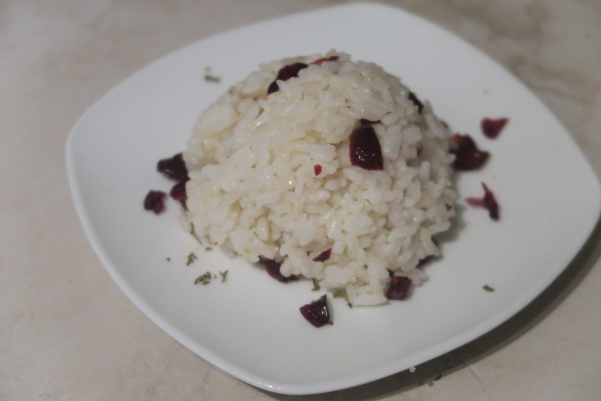 Cranberries con arroz blanco